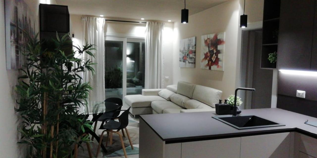 Town-Beach Home Civitanova Marche Eksteriør billede